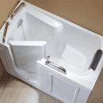 Baignoire sabot Prima Vital avec porte latérale et siège intégré