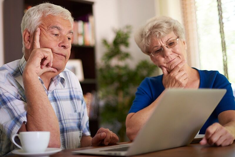 Seniors et arnaques sur internet